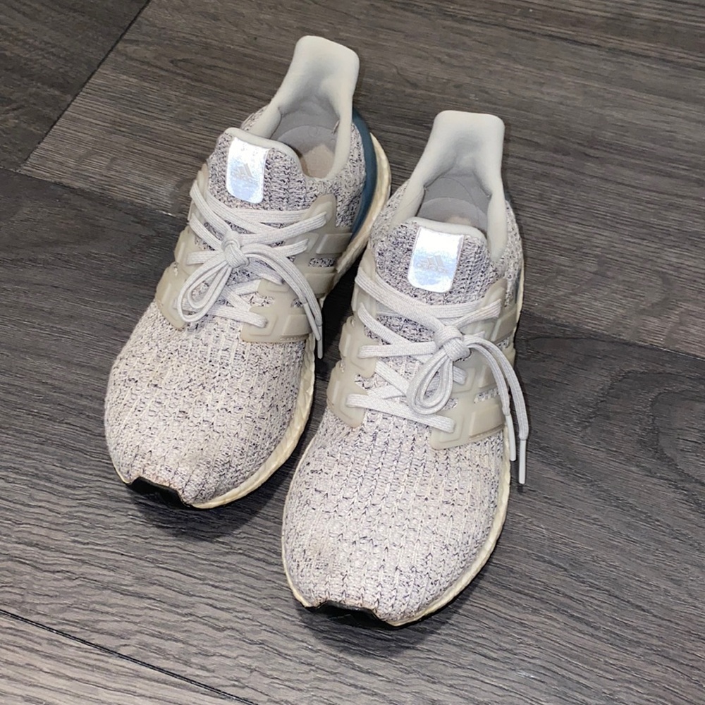 Adidas Ultraboost 4.0